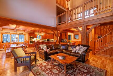 Breakaway Haven | Mountain Comfort Meets Ski-In Access - Carrabassett Valley, Maine