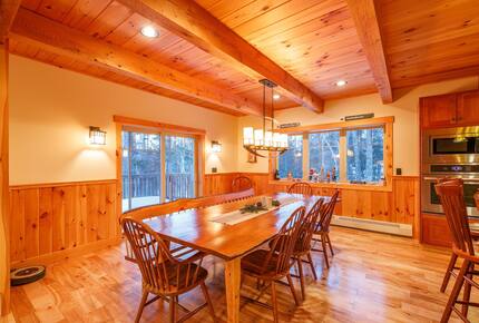 Breakaway Haven | Mountain Comfort Meets Ski-In Access - Carrabassett Valley, Maine