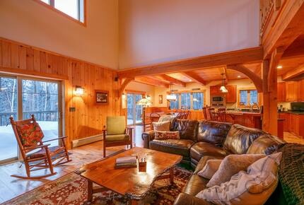 Breakaway Haven | Mountain Comfort Meets Ski-In Access - Carrabassett Valley, Maine