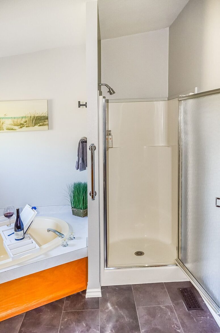 Country Charm Meets City Access in the Willamette Valley - Corvallis, Oregon