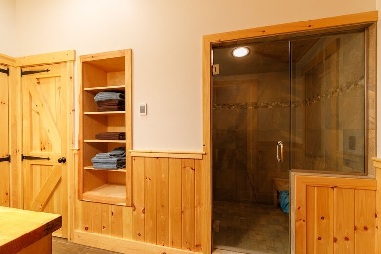 Breakaway Haven | Mountain Comfort Meets Ski-In Access - Carrabassett Valley, Maine