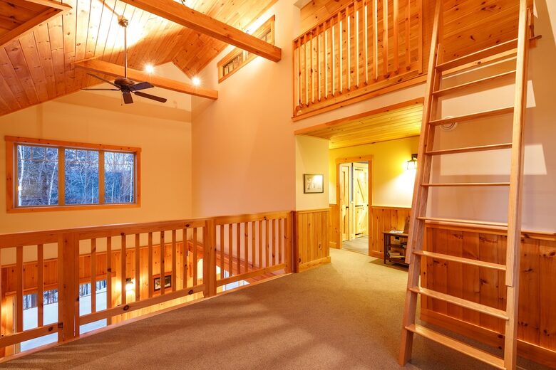 Breakaway Haven | Mountain Comfort Meets Ski-In Access - Carrabassett Valley, Maine