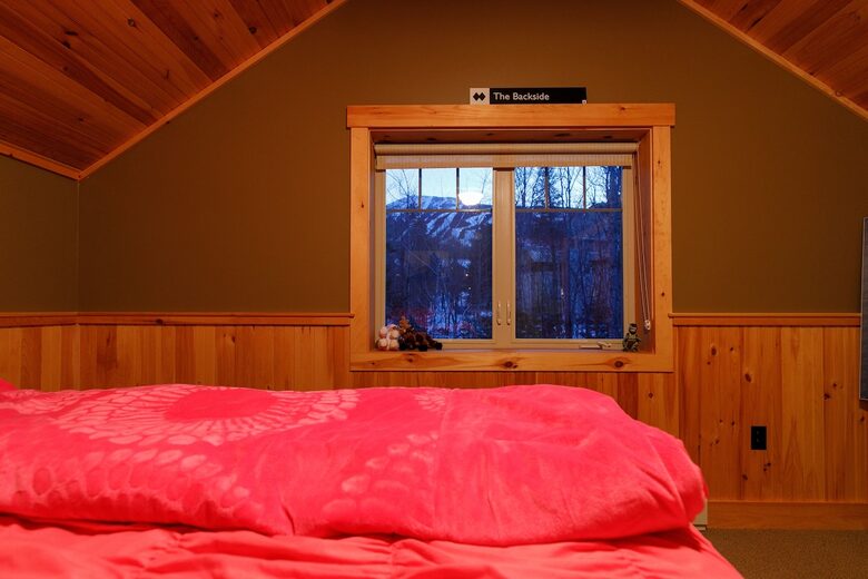 Breakaway Haven | Mountain Comfort Meets Ski-In Access - Carrabassett Valley, Maine
