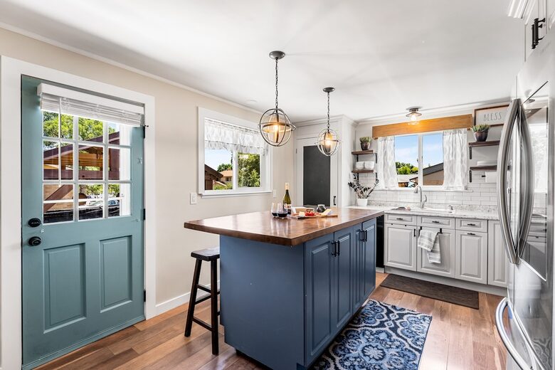 A Family-Friendly Retreat Near Denver - Littleton, Colorado