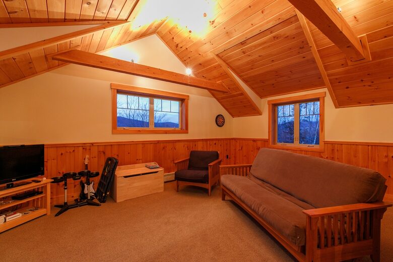 Breakaway Haven | Mountain Comfort Meets Ski-In Access - Carrabassett Valley, Maine