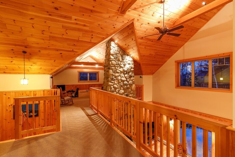 Breakaway Haven | Mountain Comfort Meets Ski-In Access - Carrabassett Valley, Maine
