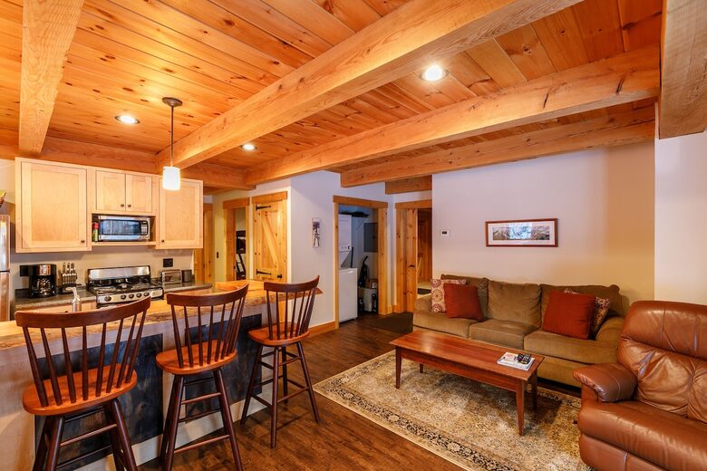 Breakaway Haven | Mountain Comfort Meets Ski-In Access - Carrabassett Valley, Maine