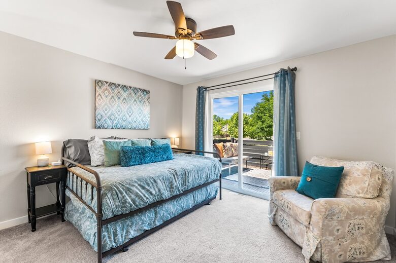 A Family-Friendly Retreat Near Denver - Littleton, Colorado