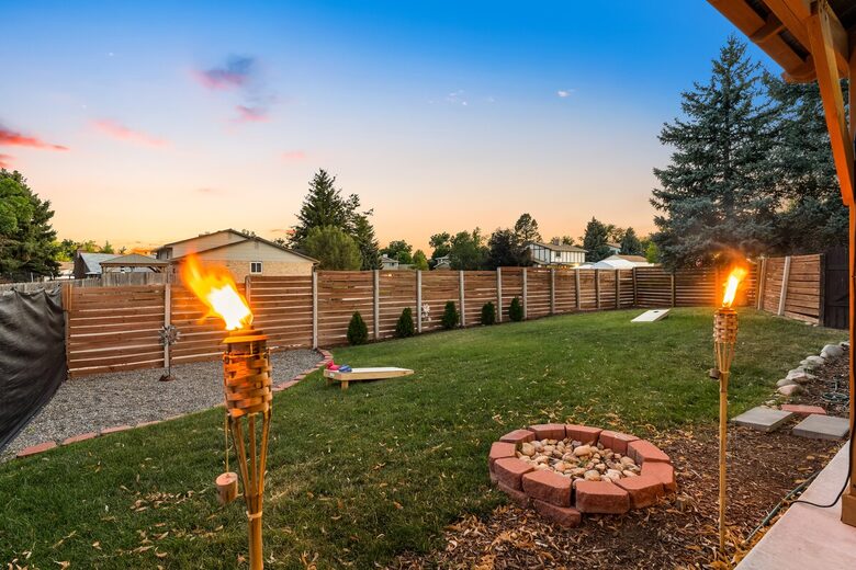 A Family-Friendly Retreat Near Denver - Littleton, Colorado
