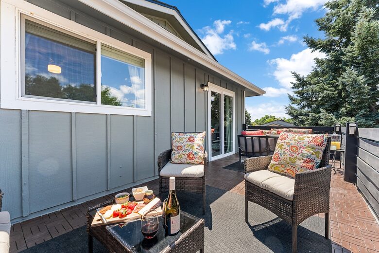 A Family-Friendly Retreat Near Denver - Littleton, Colorado