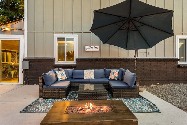 A Family-Friendly Retreat Near Denver - Littleton, Colorado