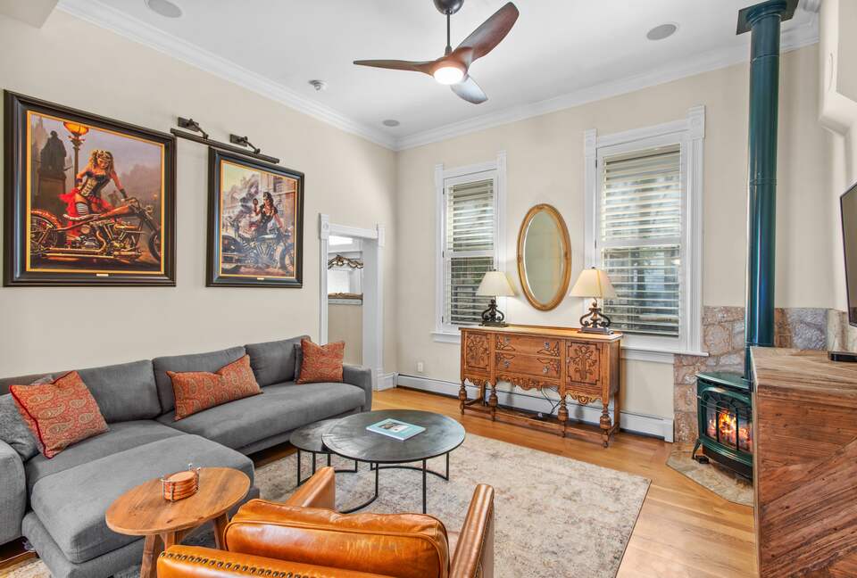 Aspen Victorian Charmer | Three blocks from Aspen's Iconic Downtown - Aspen, Colorado