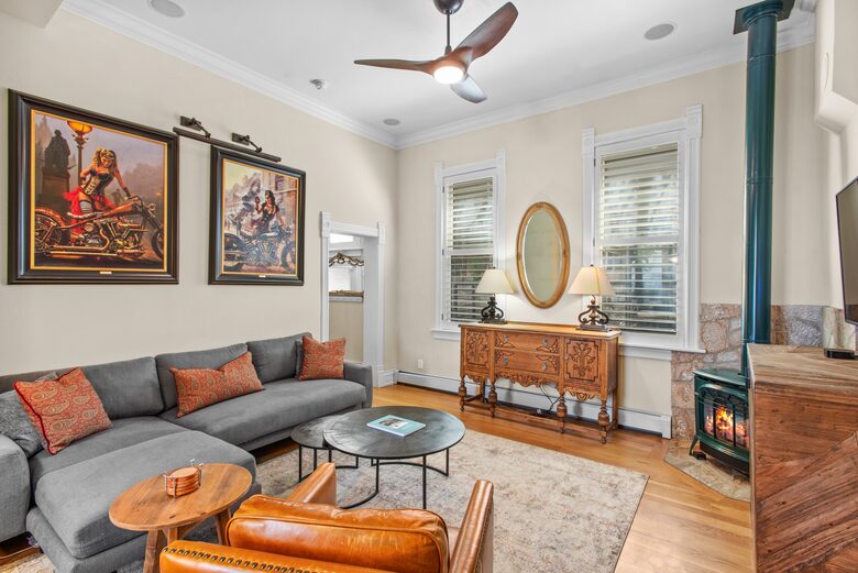 Aspen Victorian Charmer | Three blocks from Aspen's Iconic Downtown - Aspen, Colorado