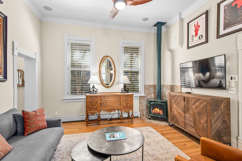 Aspen Victorian Charmer | Three blocks from Aspen's Iconic Downtown - Aspen, Colorado