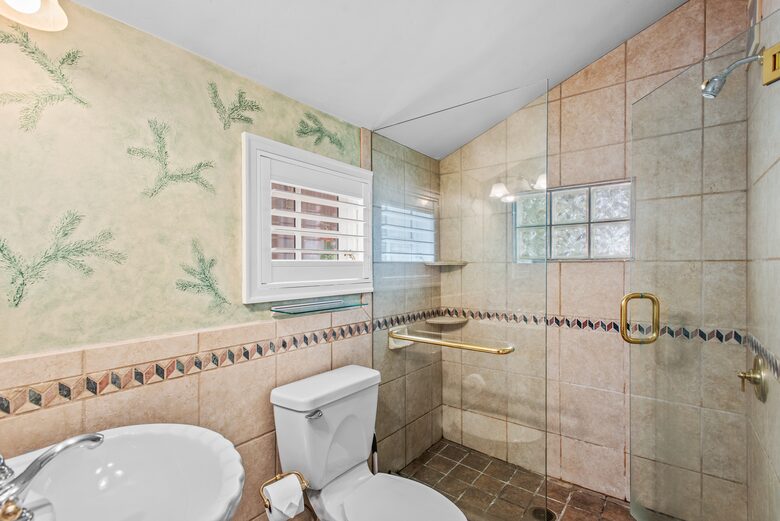 Aspen Victorian Charmer | Three blocks from Aspen's Iconic Downtown - Aspen, Colorado