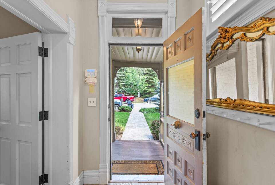 Aspen Victorian Charmer | Three blocks from Aspen's Iconic Downtown - Aspen, Colorado