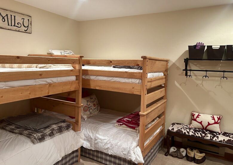 Cozy bunk room