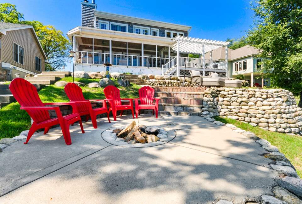 Firepit with seating