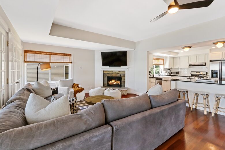 Open concept, with smart TV and fireplace