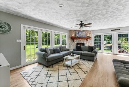 Waterfront Retreat in Virginia’s Northern Neck - Weems, Virginia