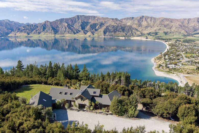 Wanaka Wonder | Luxury Estate Amidst New Zealand’s Southern Alps - Wānaka, New Zealand