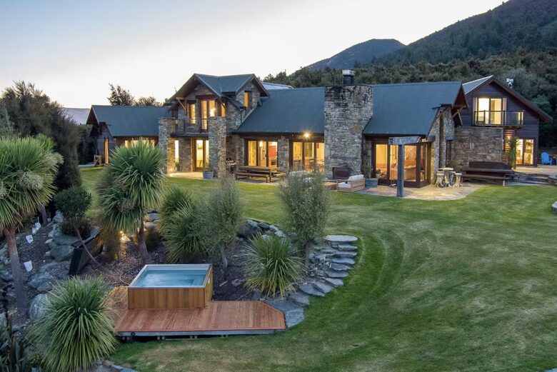 Wanaka Wonder | Luxury Estate Amidst New Zealand’s Southern Alps - Wānaka, New Zealand