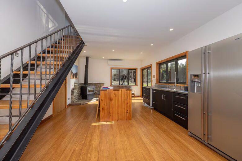 Wanaka Wonder | Luxury Estate Amidst New Zealand’s Southern Alps - Wānaka, New Zealand