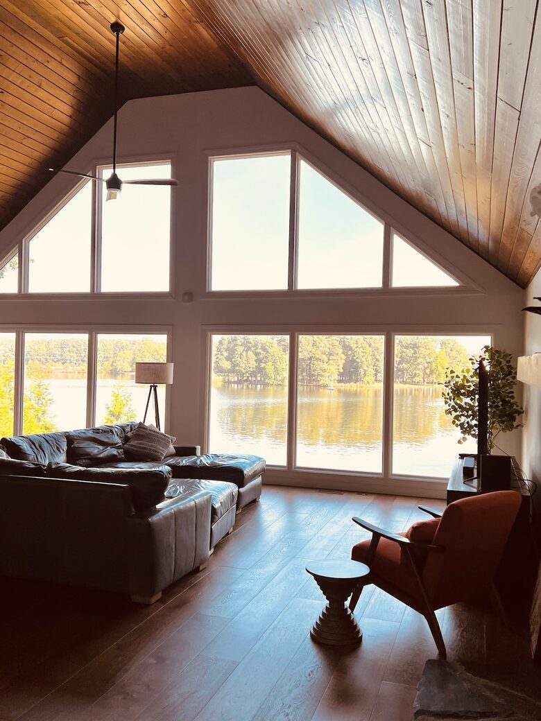 Refined Point-Lot Haven with Private Dock and Pool - Eatonton, Georgia