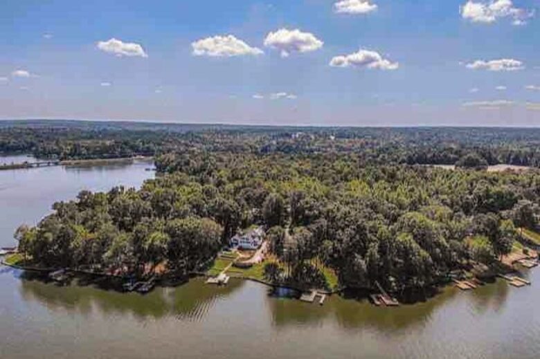 Refined Point-Lot Haven with Private Dock and Pool - Eatonton, Georgia