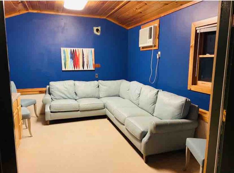 Mountain-View Lodge with Private Lake Access near Pigeon Forge - Sevierville, Tennessee