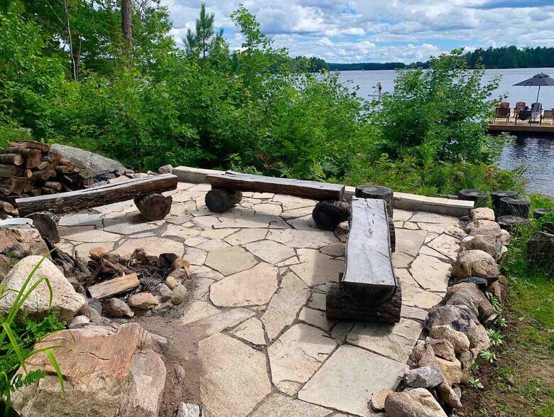 Luxury Lake House With Stunning Lake Views In Canadian Wilderness - McArthurs Mills, Canada