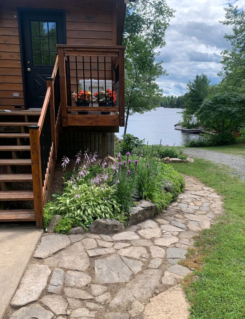 Luxury Lake House With Stunning Lake Views In Canadian Wilderness - McArthurs Mills, Canada