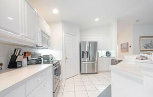 Elegant Escape in Tarpon Cove’s Gated Community - Naples, Florida
