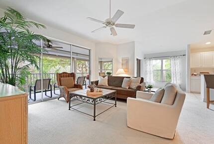 Elegant Escape in Tarpon Cove’s Gated Community - Naples, Florida