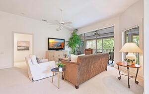 Elegant Escape in Tarpon Cove’s Gated Community - Naples, Florida