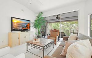 Elegant Escape in Tarpon Cove’s Gated Community - Naples, Florida