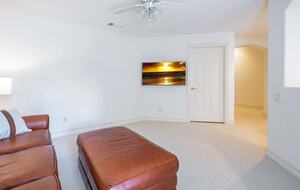 Elegant Escape in Tarpon Cove’s Gated Community - Naples, Florida