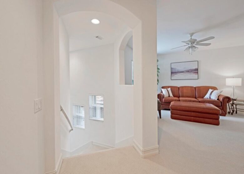 Elegant Escape in Tarpon Cove’s Gated Community - Naples, Florida