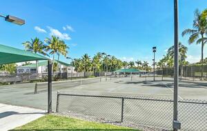 Elegant Escape in Tarpon Cove’s Gated Community - Naples, Florida