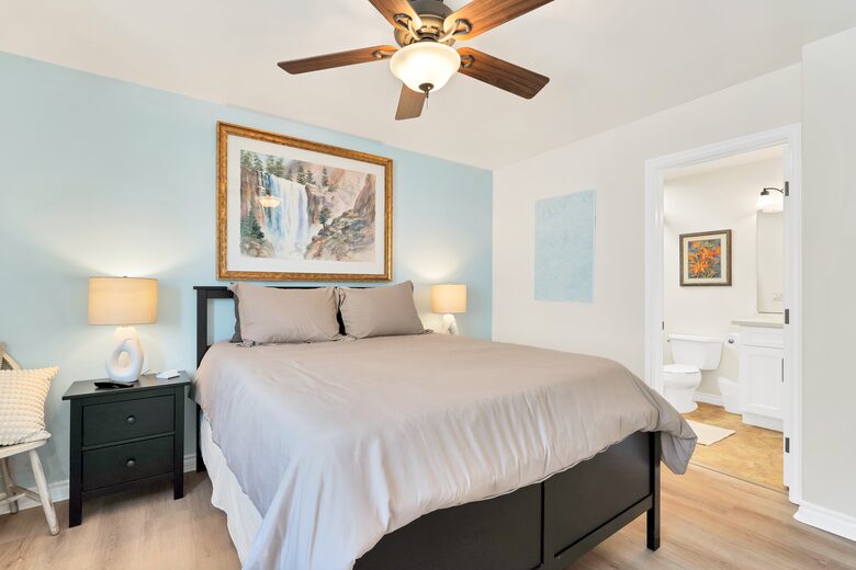 Pacific Beach Condo - 3 Bed & 3 Bath - San Diego, California