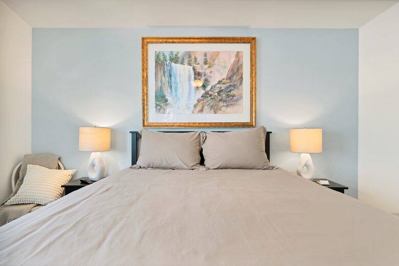 Pacific Beach Condo - 3 Bed & 3 Bath - San Diego, California