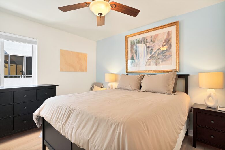 Pacific Beach Condo - 3 Bed & 3 Bath - San Diego, California