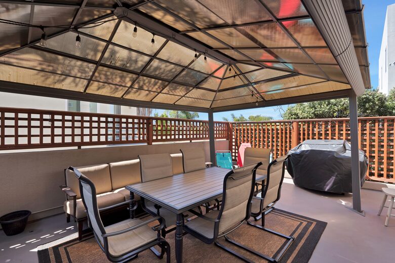 Pacific Beach Condo - 3 Bed & 3 Bath - San Diego, California