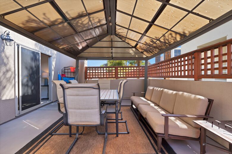 Pacific Beach Condo - 3 Bed & 3 Bath - San Diego, California