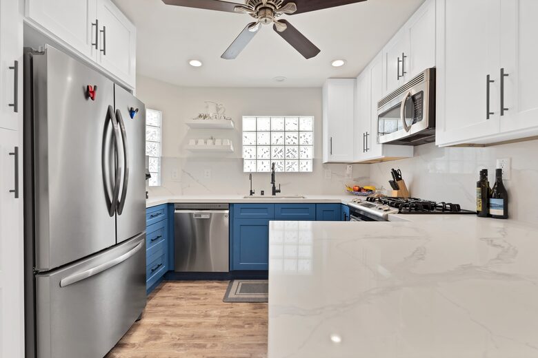 Pacific Beach Condo - 3 Bed & 3 Bath - San Diego, California