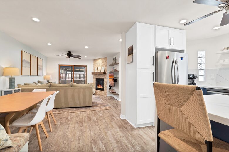 Pacific Beach Condo - 3 Bed & 3 Bath - San Diego, California