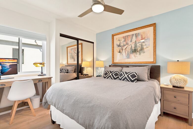 Pacific Beach Condo - 3 Bed & 3 Bath - San Diego, California