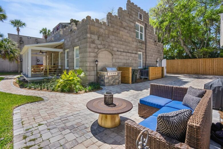 The Castle Garden Retreat | History Meets Modern Elegance - Saint Augustine, Florida