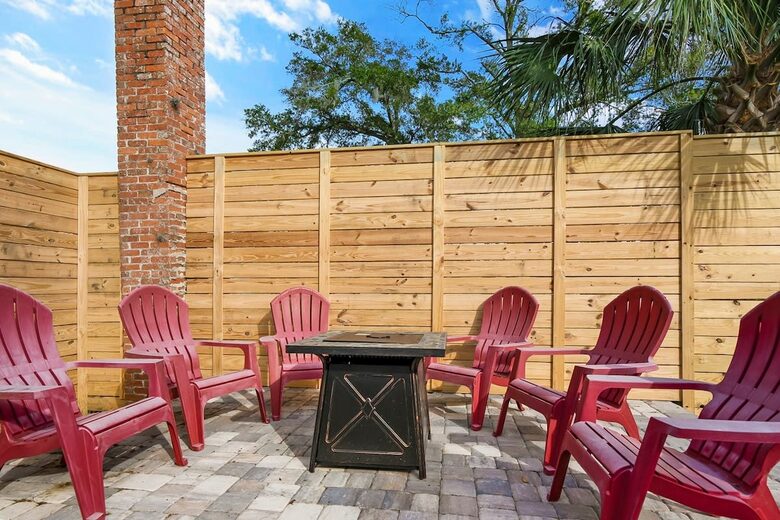 The Castle Garden Retreat | History Meets Modern Elegance - Saint Augustine, Florida