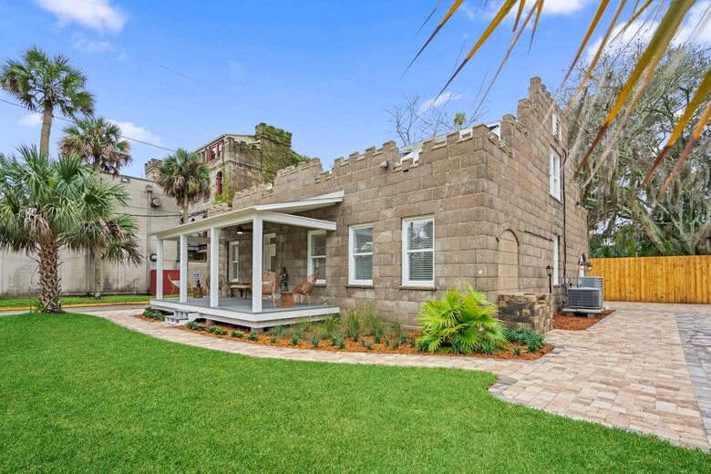 The Castle Garden Retreat | History Meets Modern Elegance - Saint Augustine, Florida